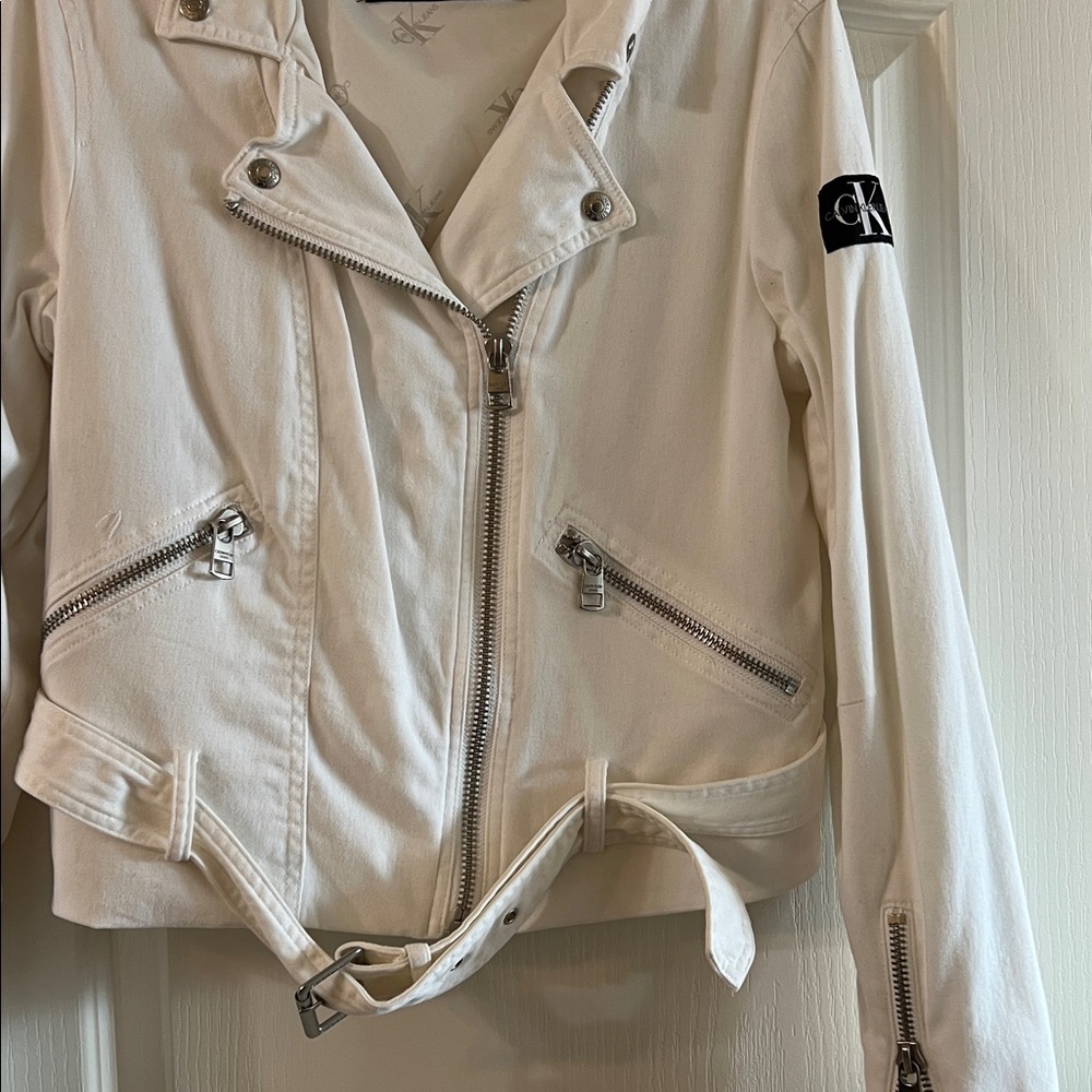 Calvin Klein Women's White Denim Moto Jacket- size Large - Picture 3 of 7
